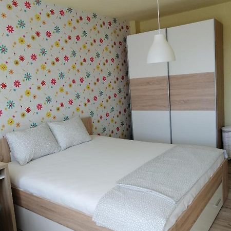 Yanakiev'S Central Apartment Burgas Stad Buitenkant foto