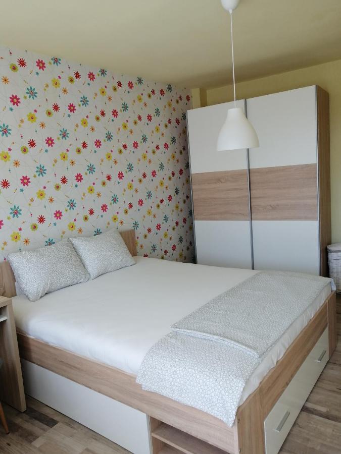 Yanakiev'S Central Apartment Burgas Stad Buitenkant foto