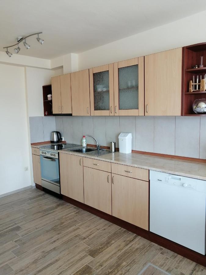 Yanakiev'S Central Apartment Burgas Stad Buitenkant foto