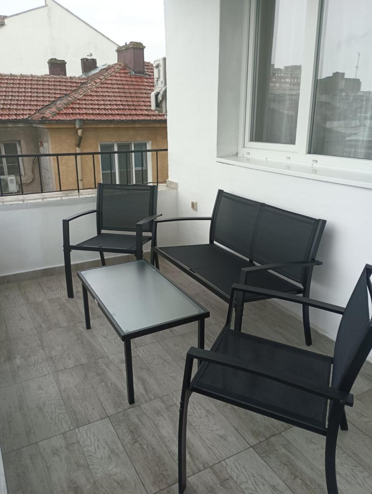 Yanakiev'S Central Apartment Burgas Stad Buitenkant foto
