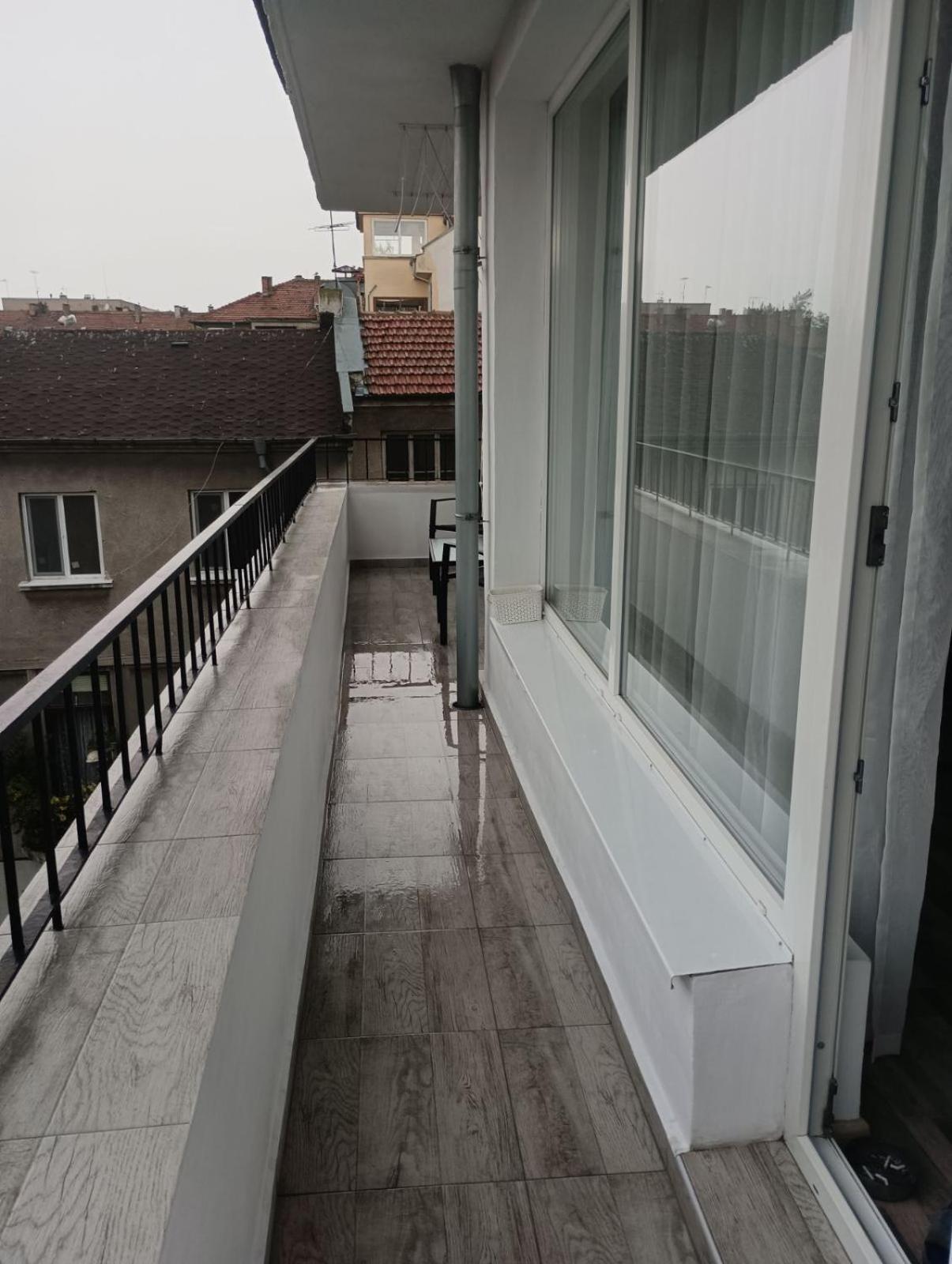 Yanakiev'S Central Apartment Burgas Stad Buitenkant foto